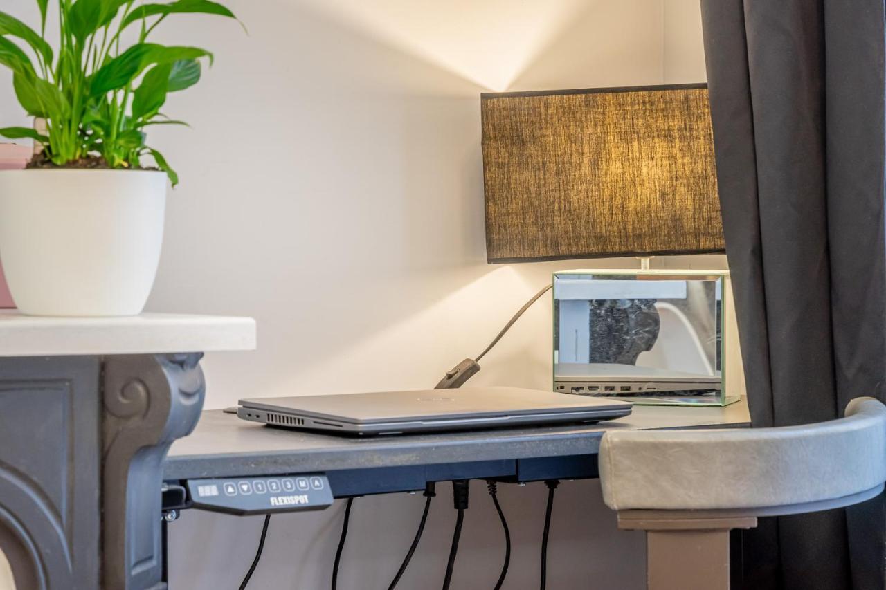 Nouvel Appartement De Caractere Et Climatise A La Joliette Marsilya Dış mekan fotoğraf